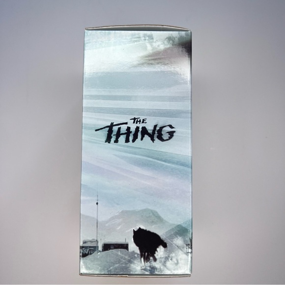 The Thing 1982 Chronicles Collectibles Bottins Monster Figure Loot Crate - Picture 11 of 11